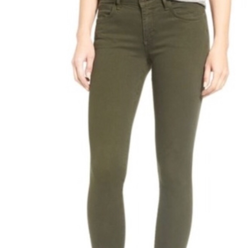 JOE’S JEANS. Army green skinny denim. Size 24